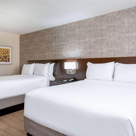Hotel Wyndham Indianapolis Airport Exterior foto